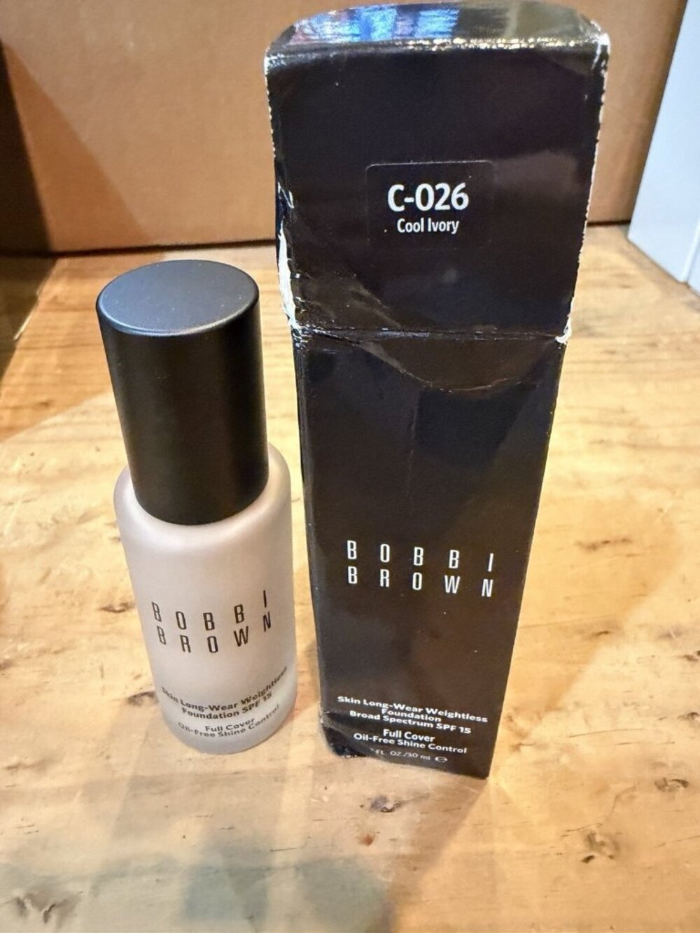 Bobbi Brown Skin Foundation 1 fl oz SPF 15 Shade C-026 Cool Ivory